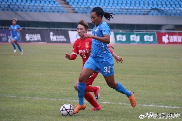 内马尔已经抵达巴塞罗那，但不确定是否出席庆典